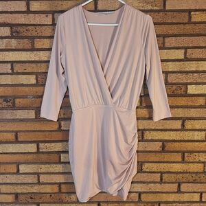 NWT Lovers + Friends Small Light Pink Ruched Side Dress